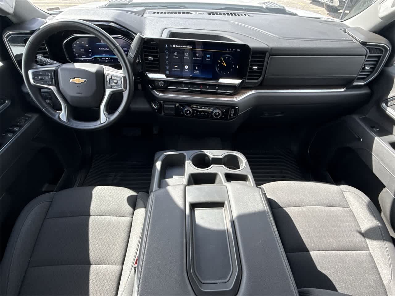 Thumbnail: 2025 Chevrolet Silverado 2500 - 24