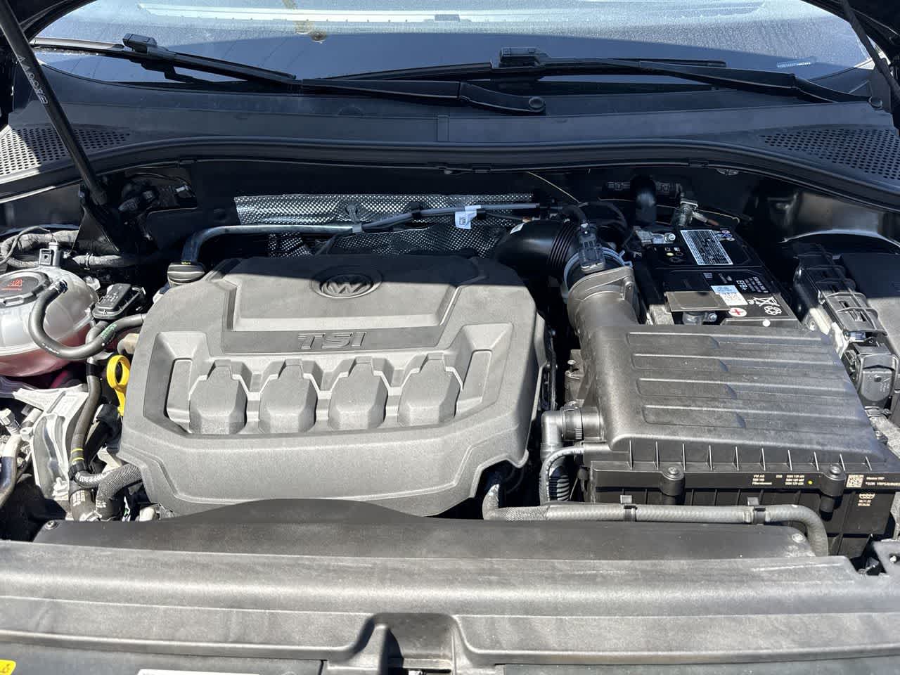 Thumbnail: 2023 Volkswagen Tiguan - 12