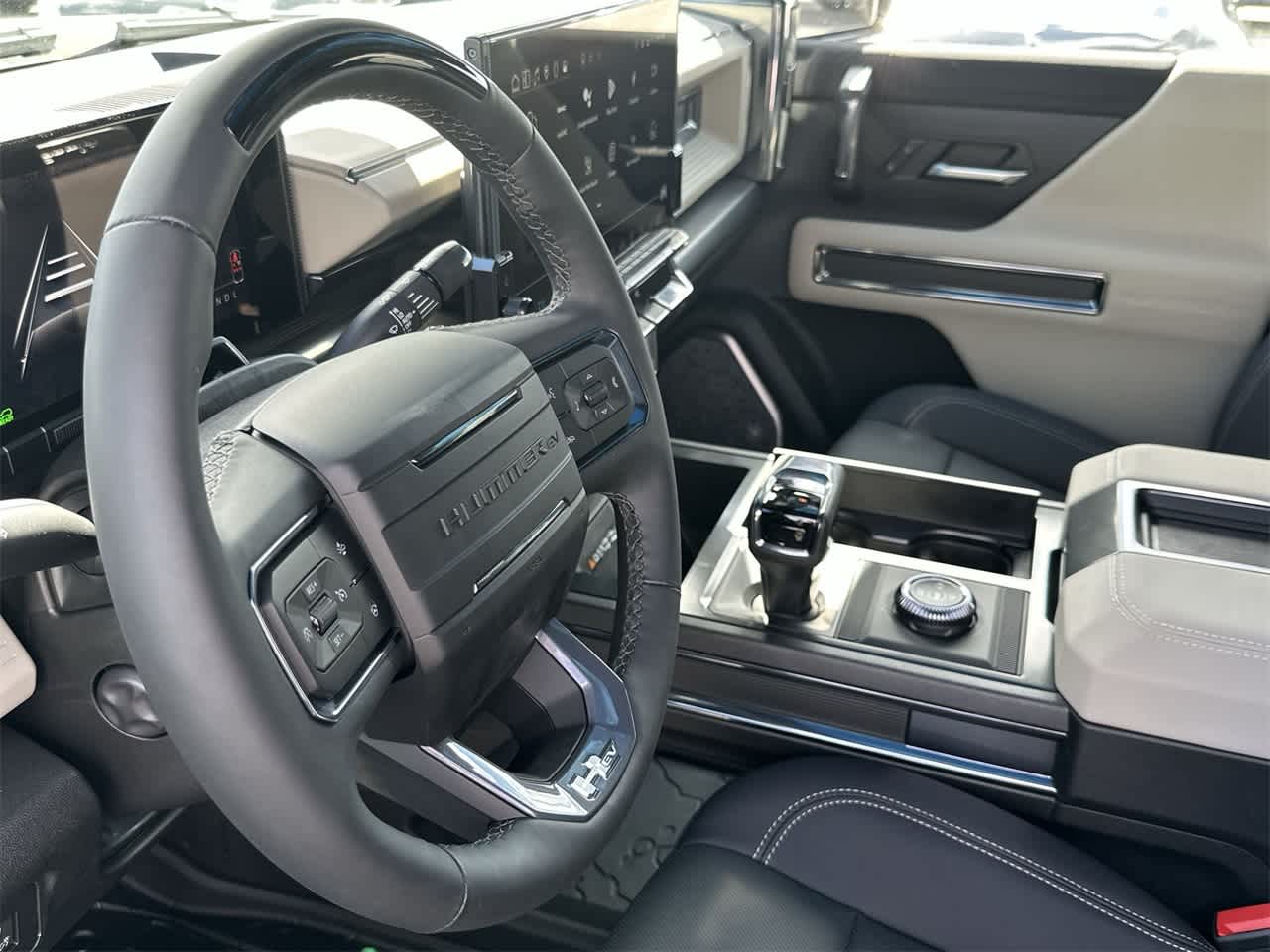 Thumbnail: 2026 GMC Hummer EV - 13