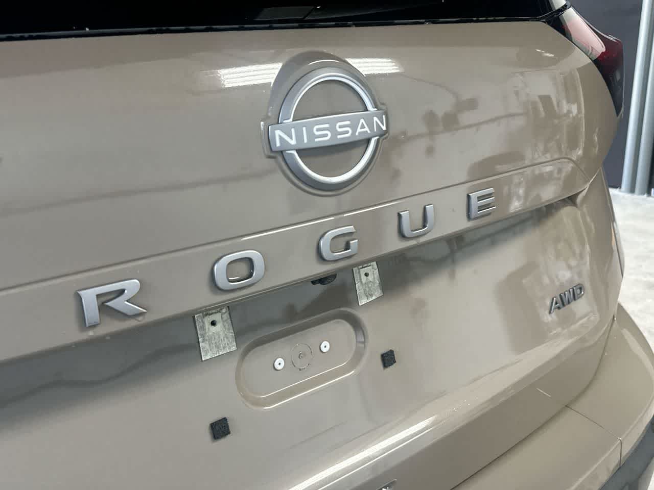 Thumbnail: 2025 Nissan Rogue - 10