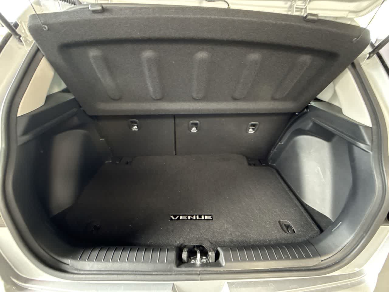 Thumbnail: 2025 Hyundai Venue - 25