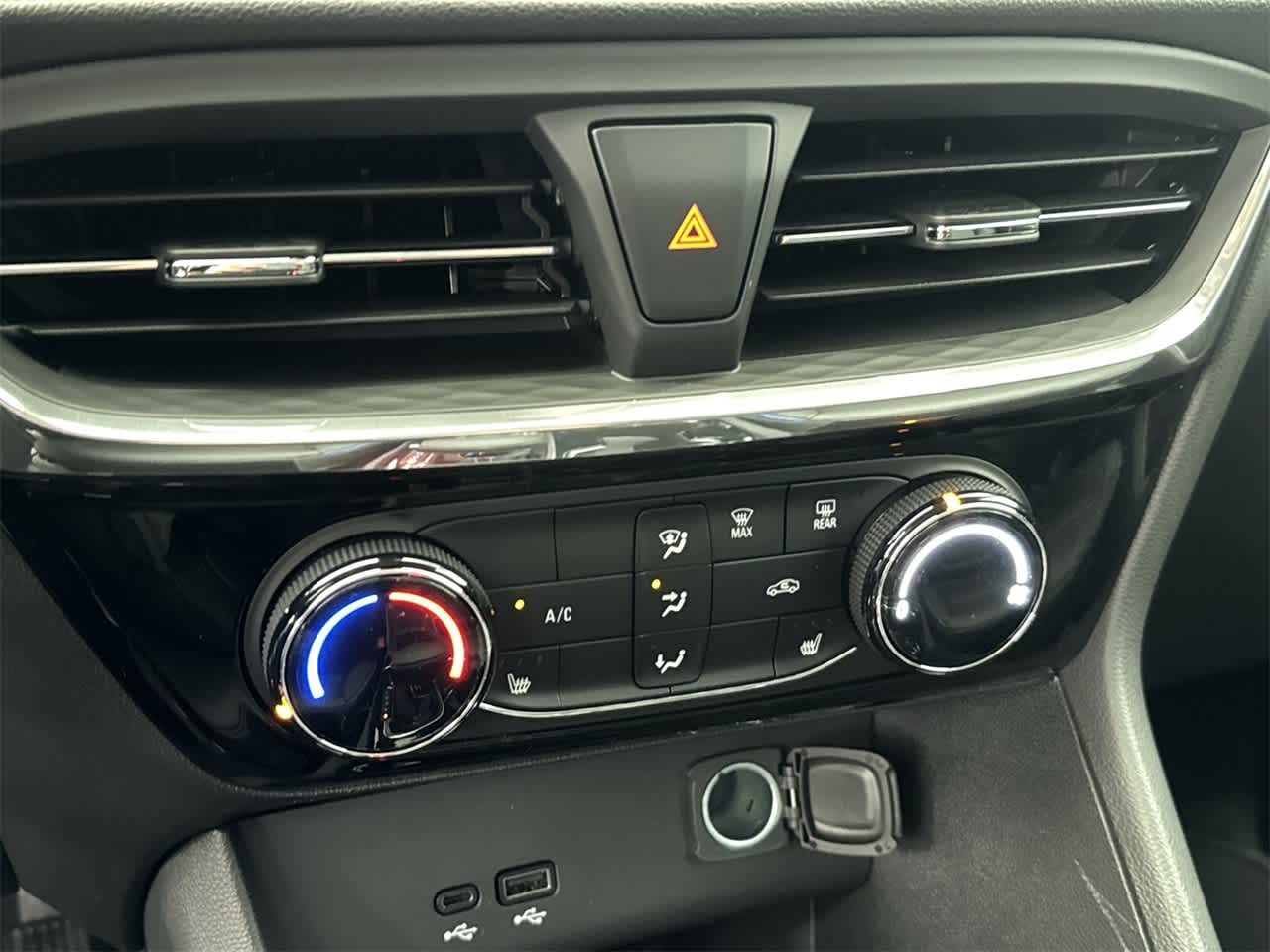 Thumbnail: 2026 Buick Encore GX - 21