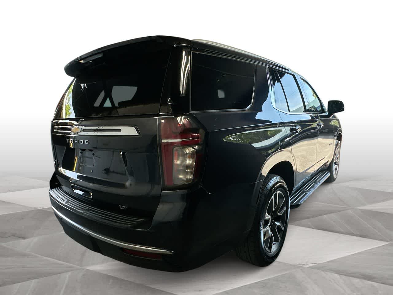 Thumbnail: 2023 Chevrolet Tahoe - 8