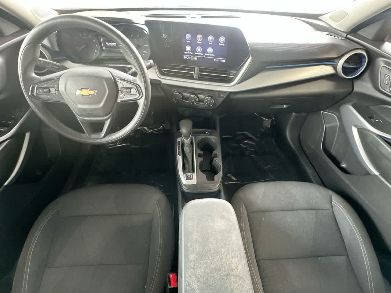 Thumbnail: 2025 Chevrolet Trax - 24