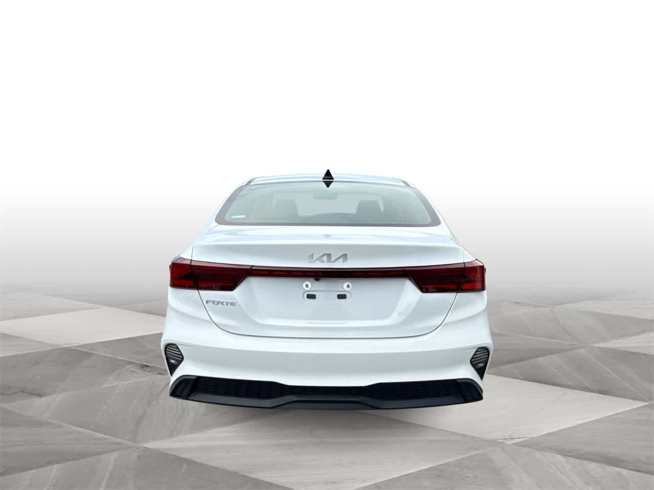 Thumbnail: 2024 Kia Forte - 7