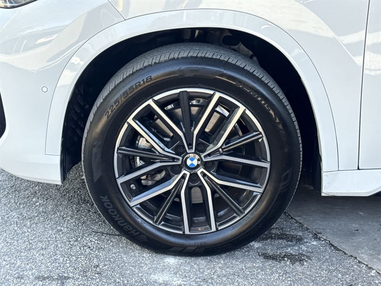 Thumbnail: 2025 BMW X1 - 11