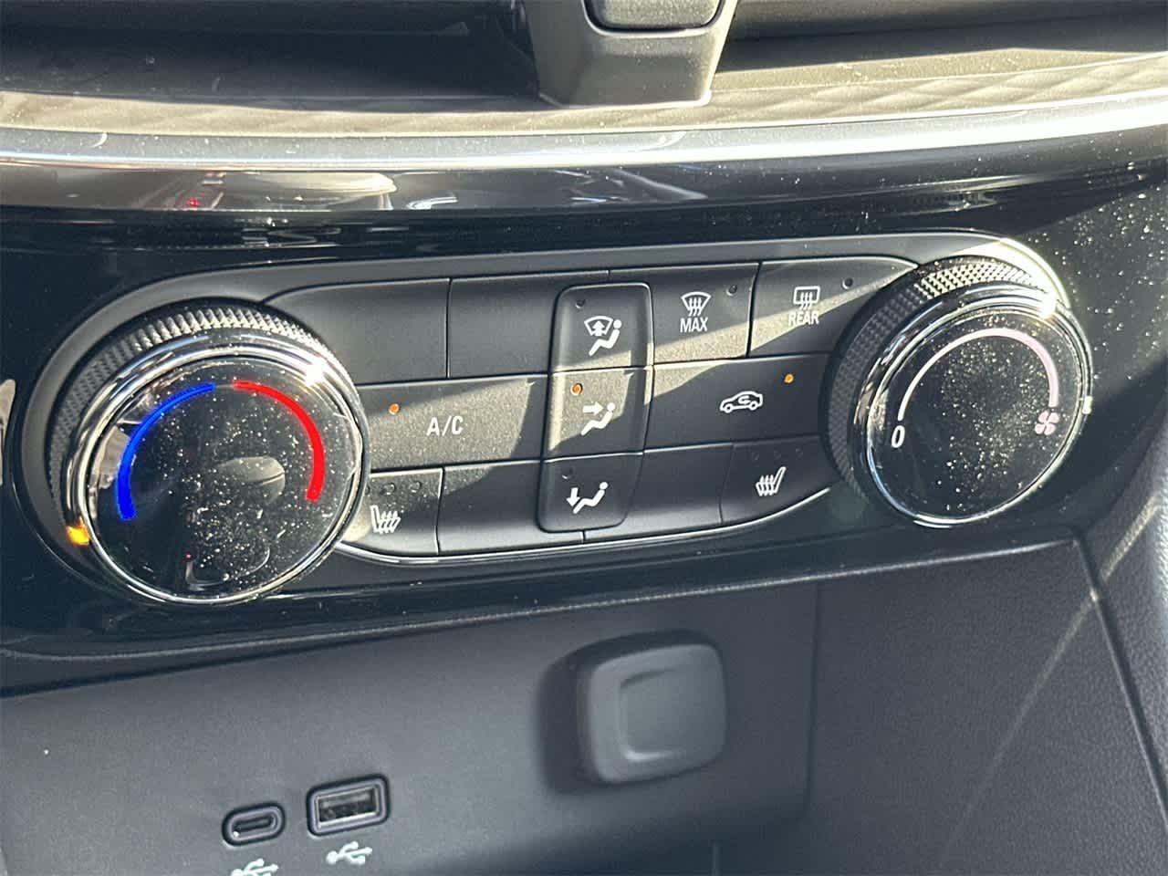 Thumbnail: 2026 Buick Encore GX - 20