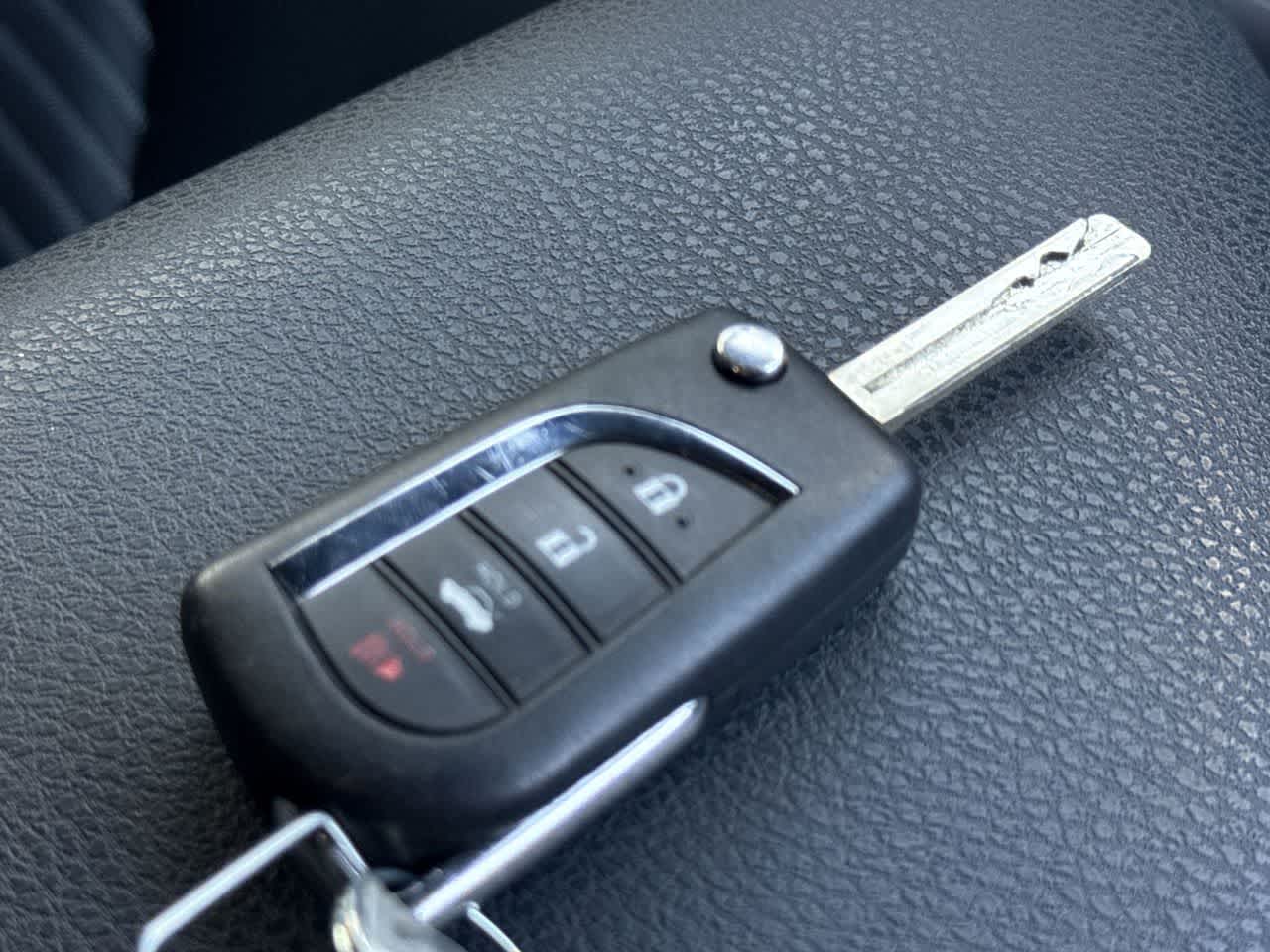 Thumbnail: 2024 Toyota Camry - 28