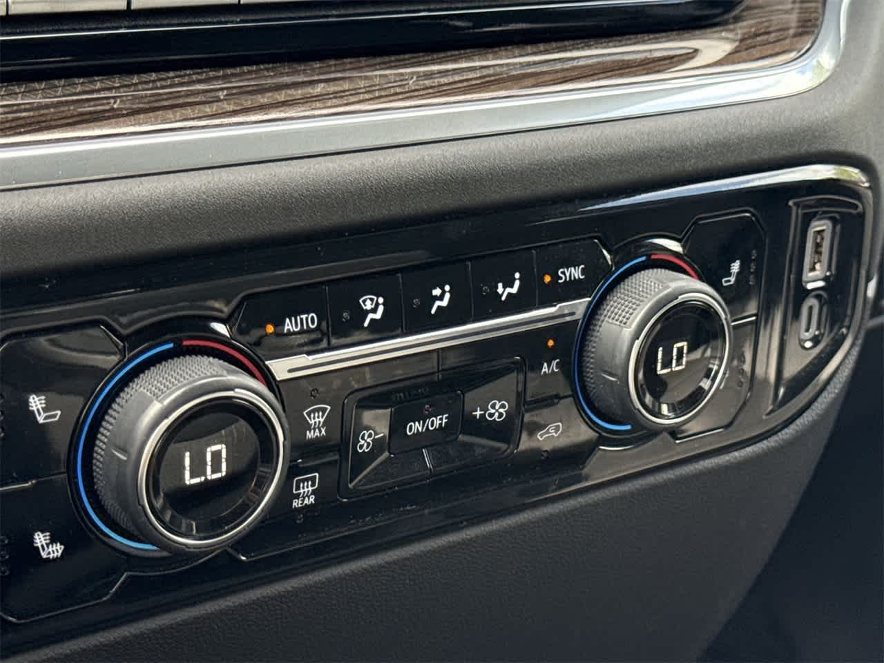 Thumbnail: 2025 Chevrolet Silverado 2500 - 20