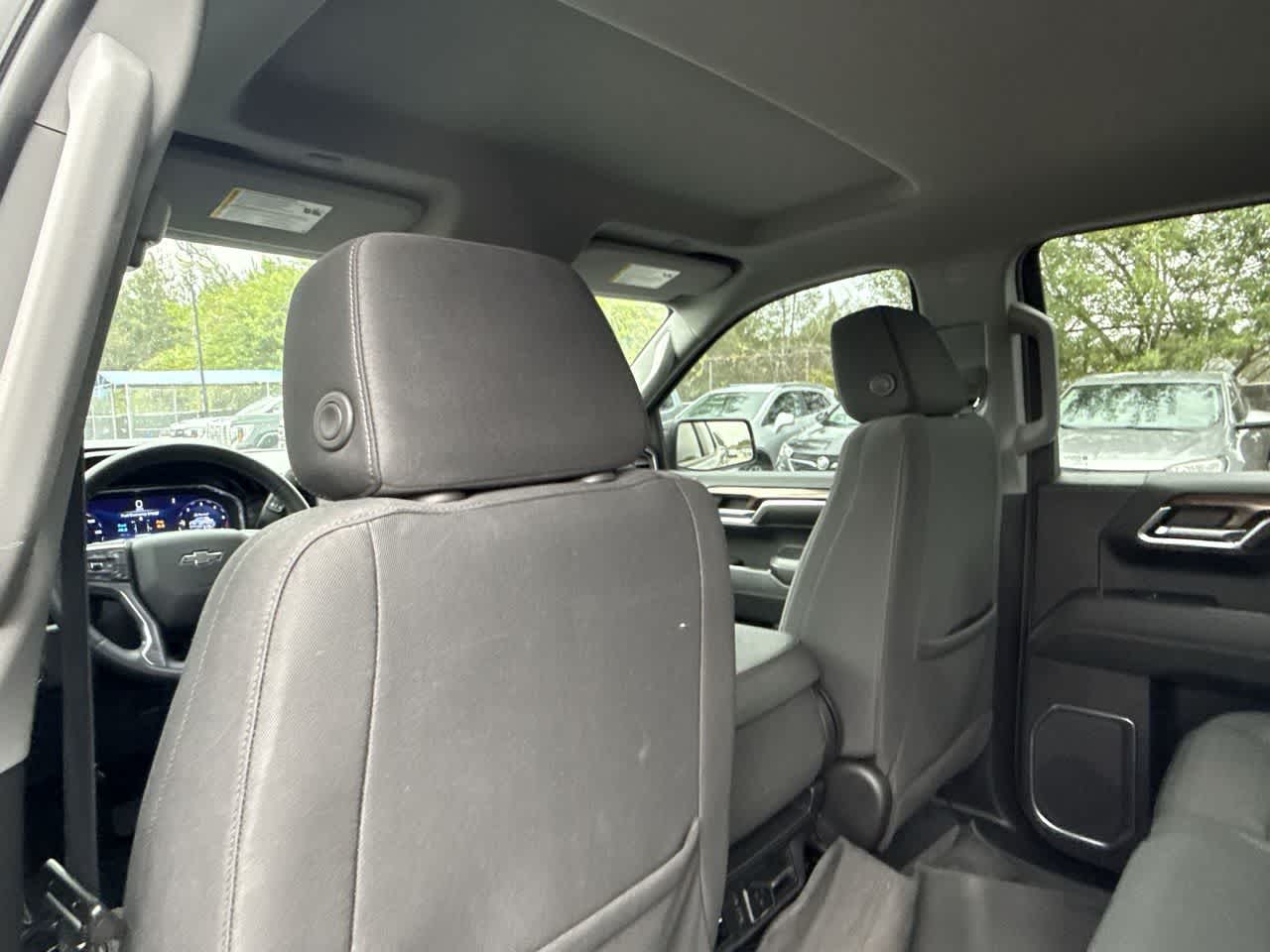 Thumbnail: 2023 Chevrolet Silverado 1500 - 23