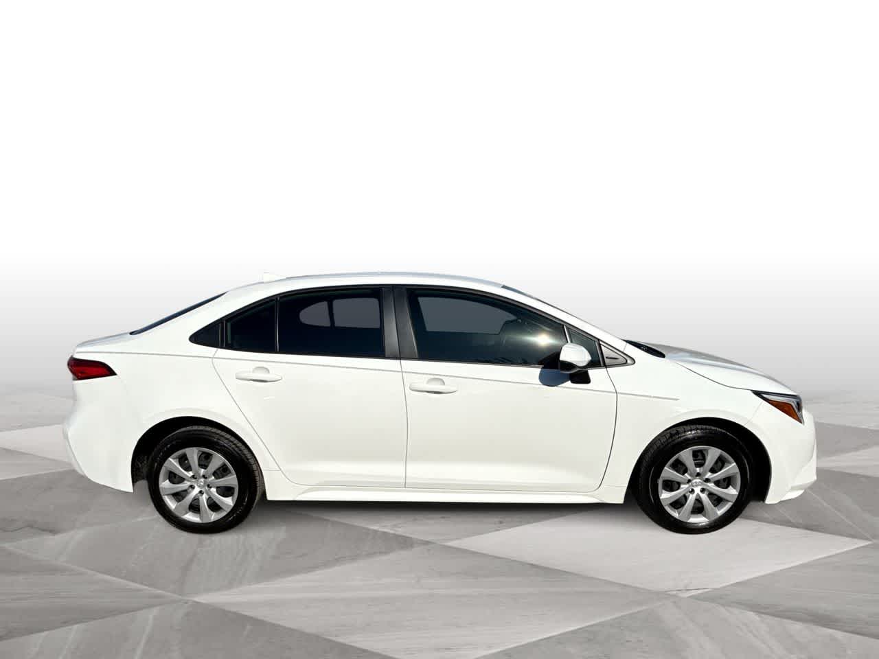 Thumbnail: 2024 Toyota Corolla - 9