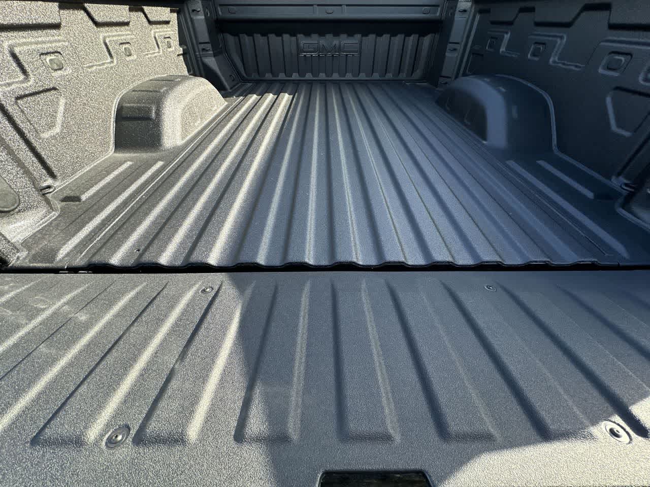 Thumbnail: 2026 GMC Sierra 2500 - 25