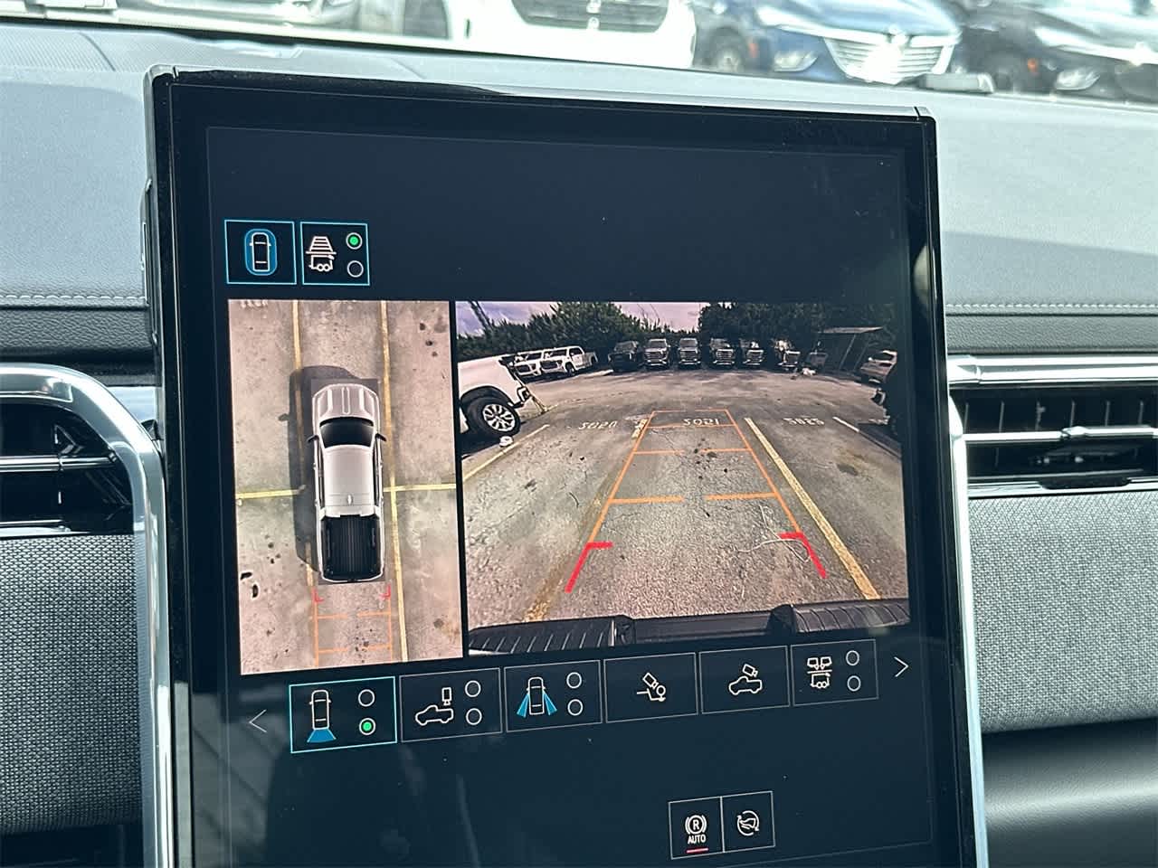 Thumbnail: 2026 GMC Sierra EV - 19