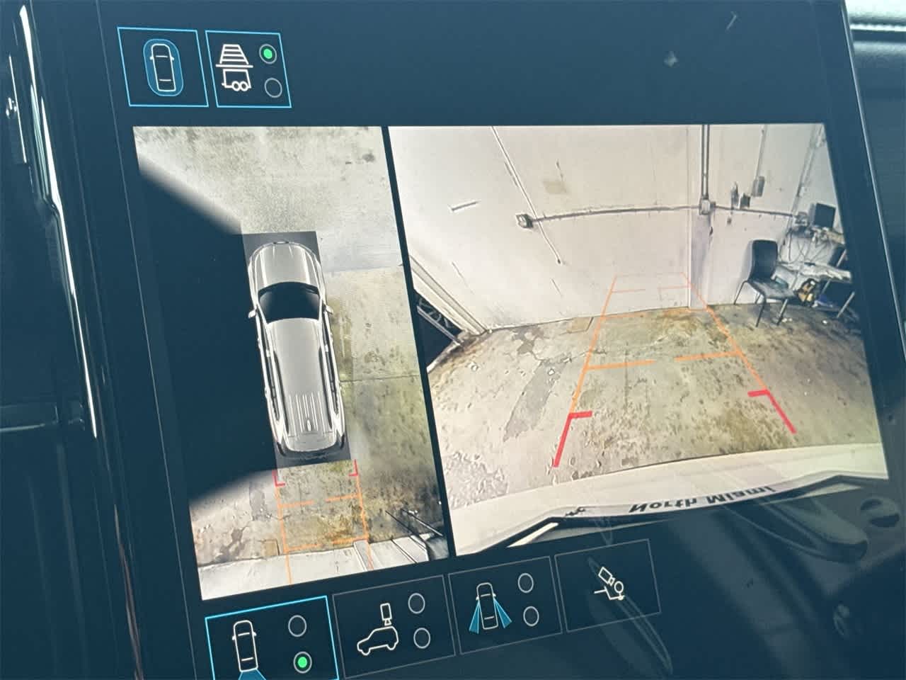 Thumbnail: 2026 GMC Acadia - 19