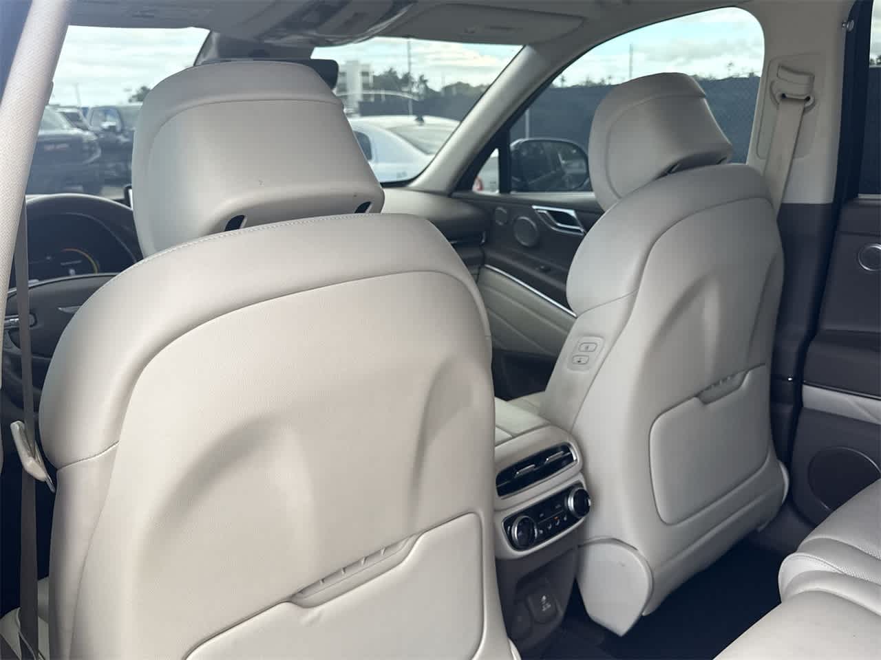 Thumbnail: 2021 Genesis GV80 - 23