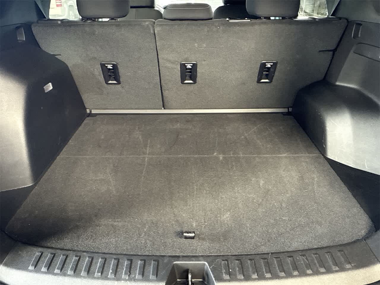 Thumbnail: 2025 Chevrolet Equinox - 25