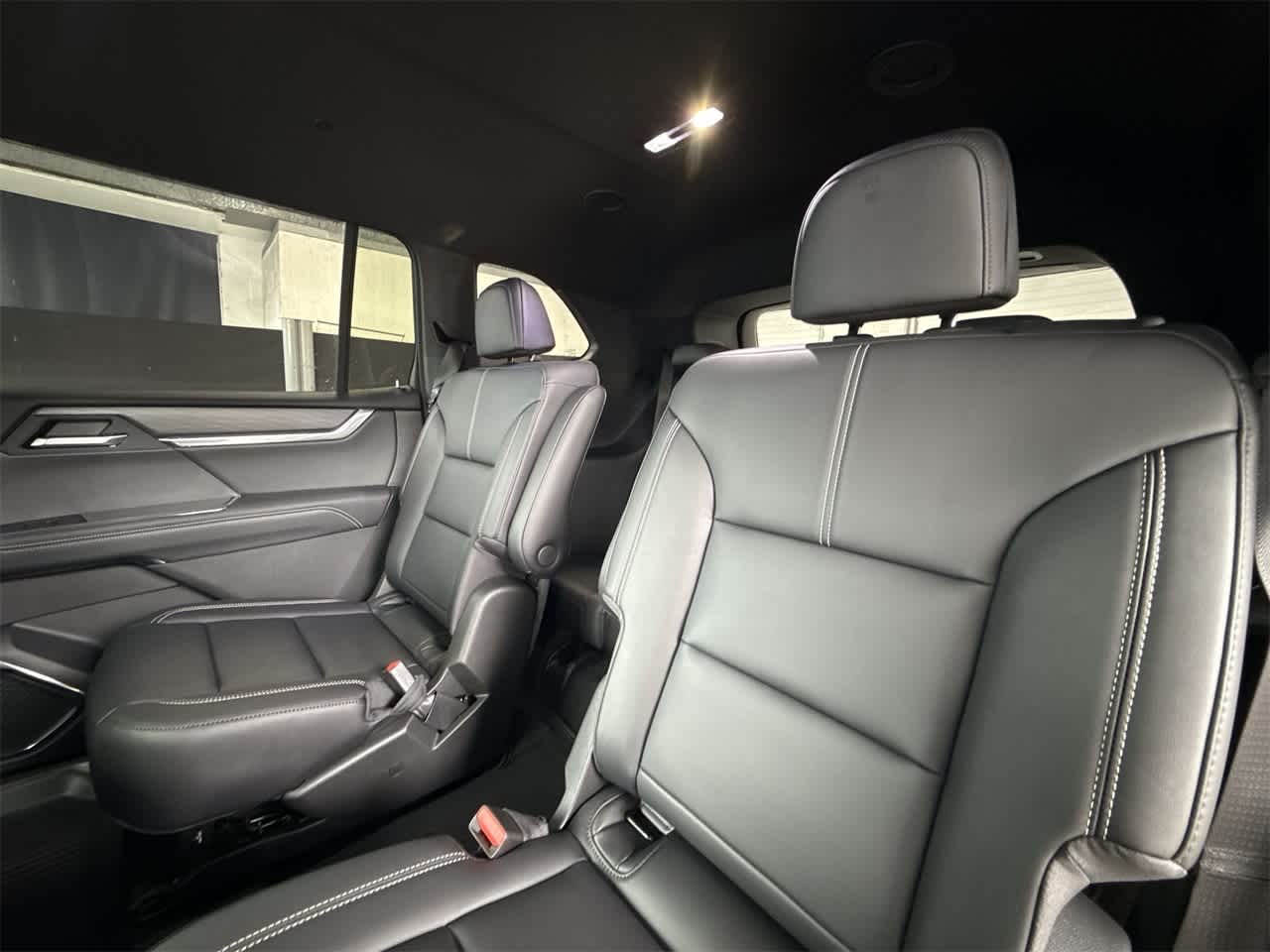 Thumbnail: 2026 GMC Acadia - 22