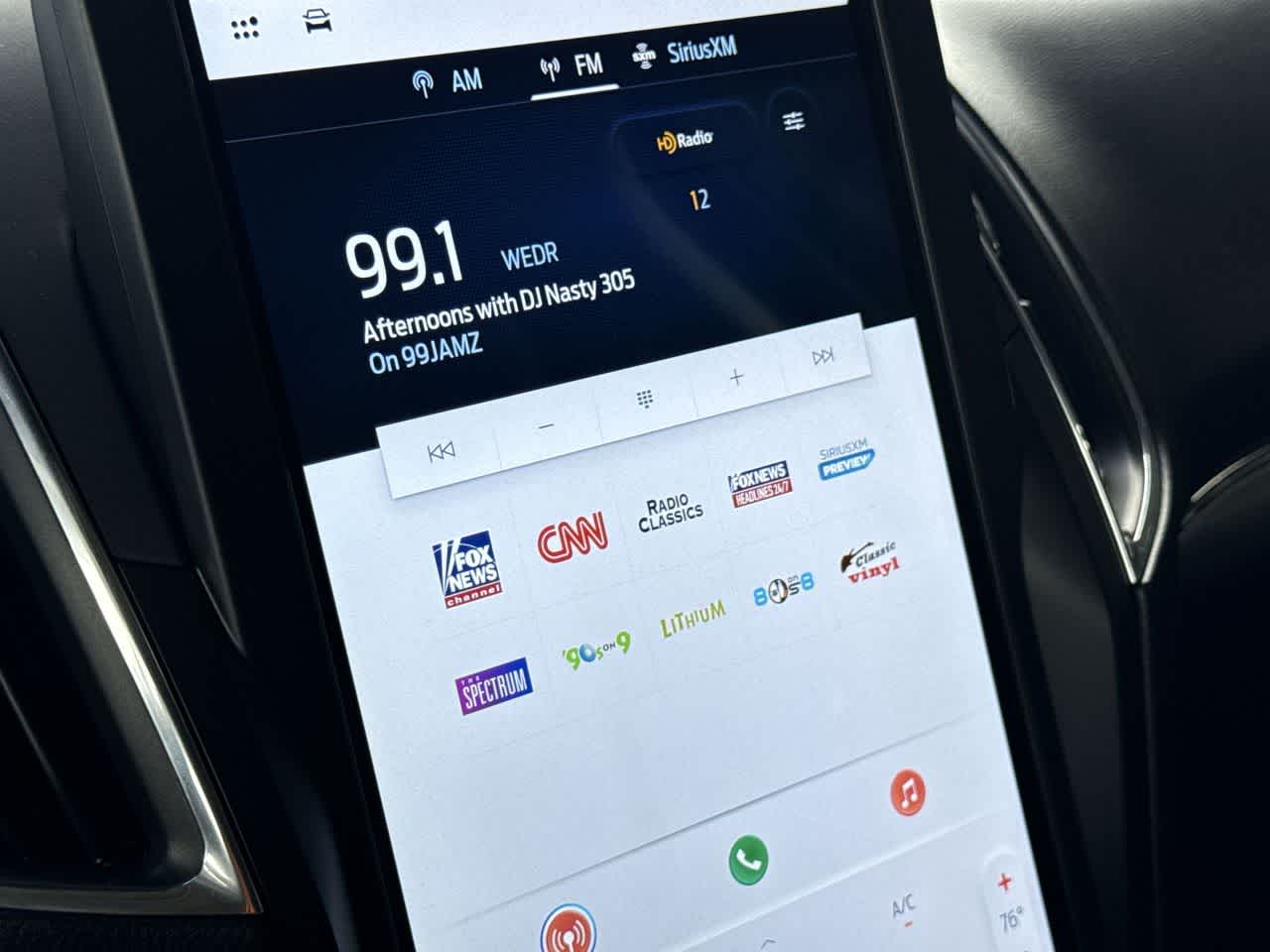 Thumbnail: 2024 Ford Edge - 17