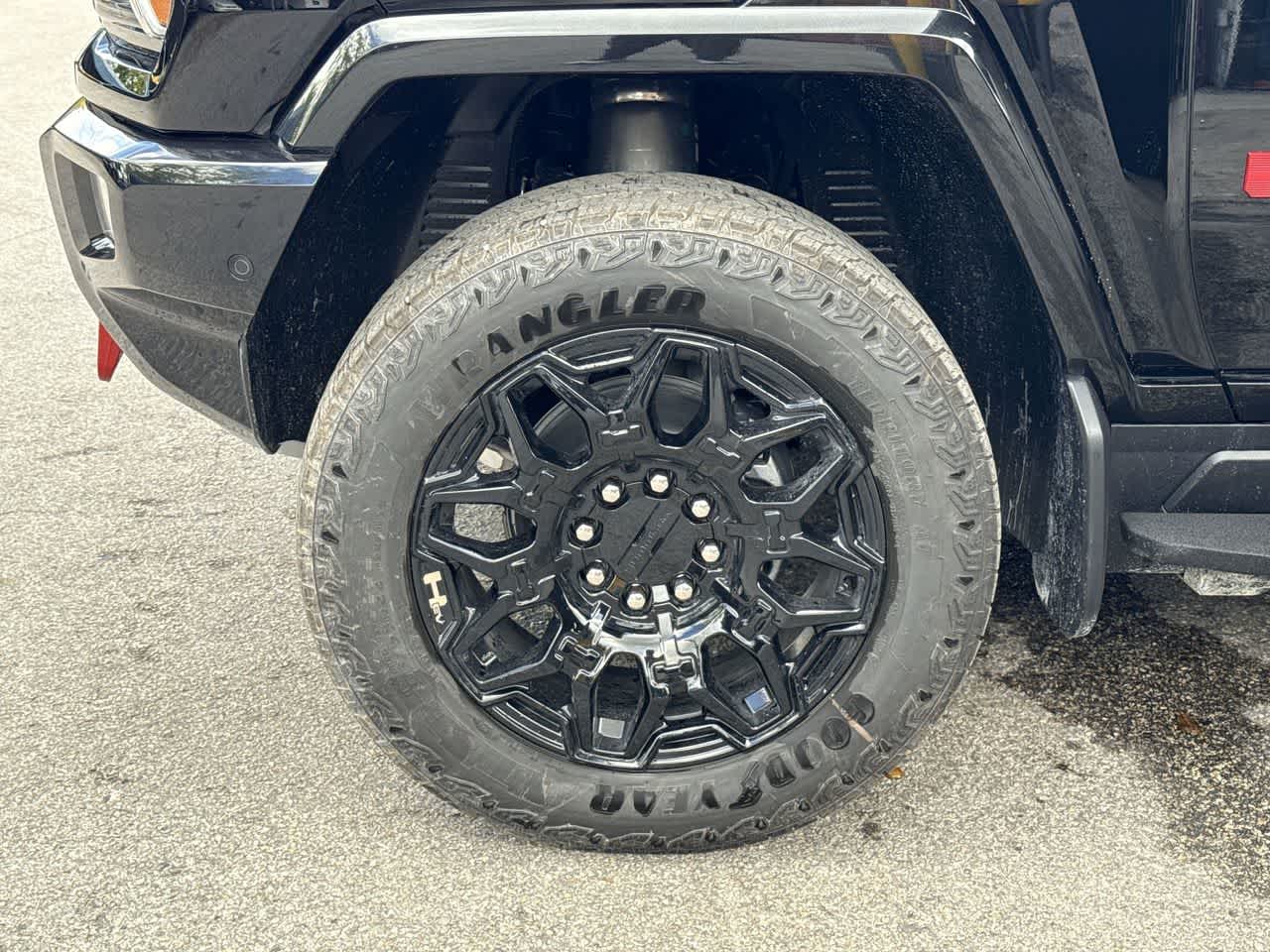 Thumbnail: 2026 GMC Hummer EV - 11