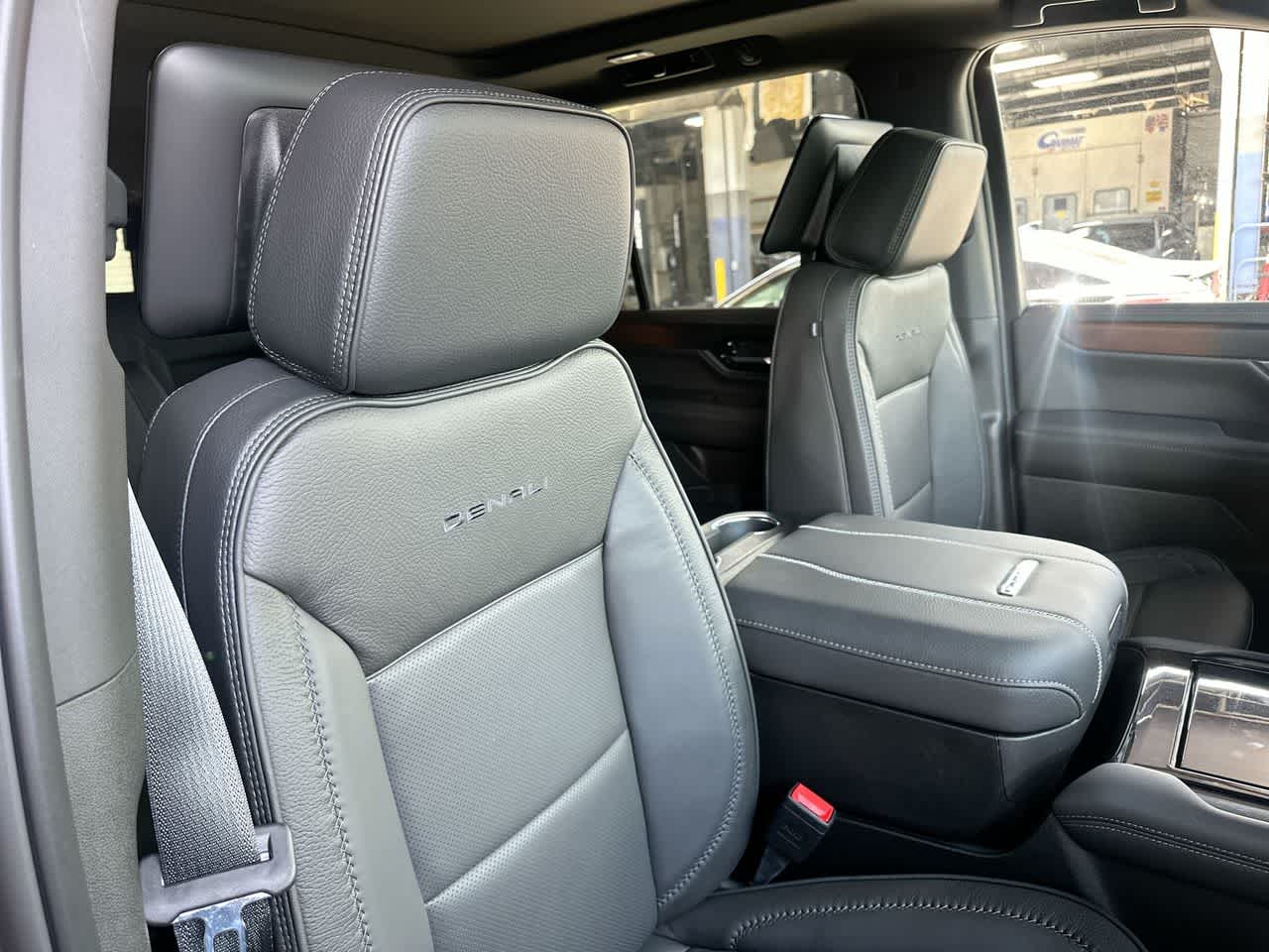 Thumbnail: 2026 GMC Yukon - 27