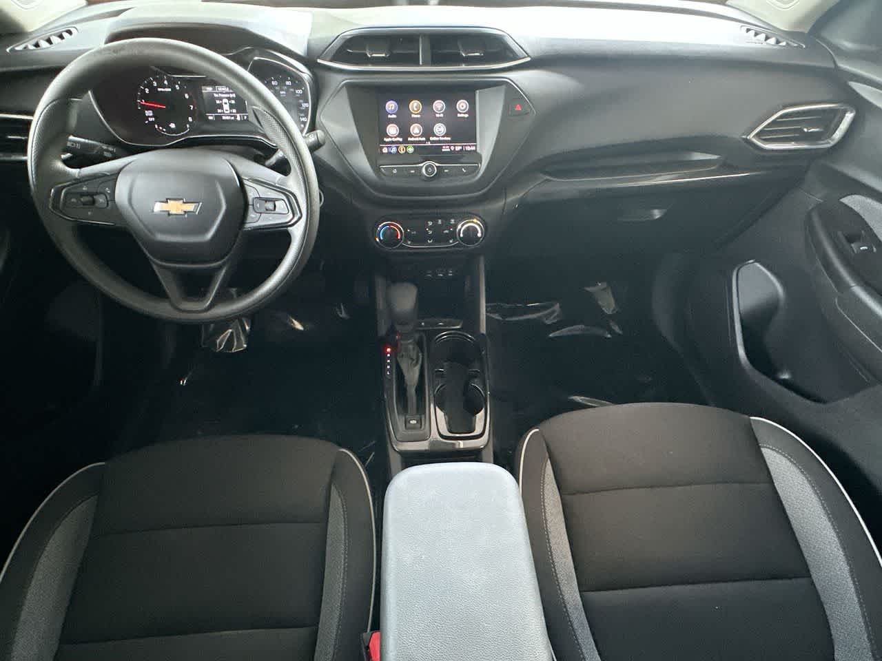 Thumbnail: 2023 Chevrolet TrailBlazer - 24