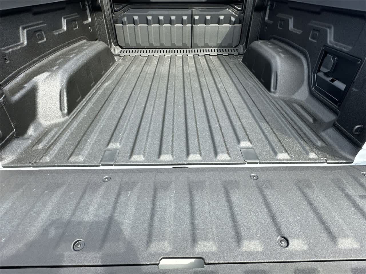 Thumbnail: 2026 GMC Sierra EV - 25