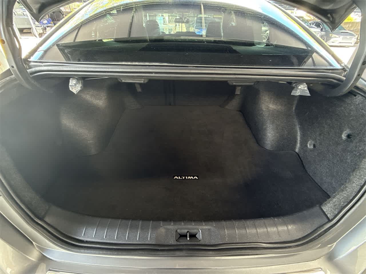 Thumbnail: 2023 Nissan Altima - 25