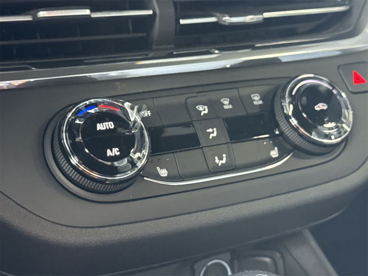 Thumbnail: 2026 Buick Envista - 20