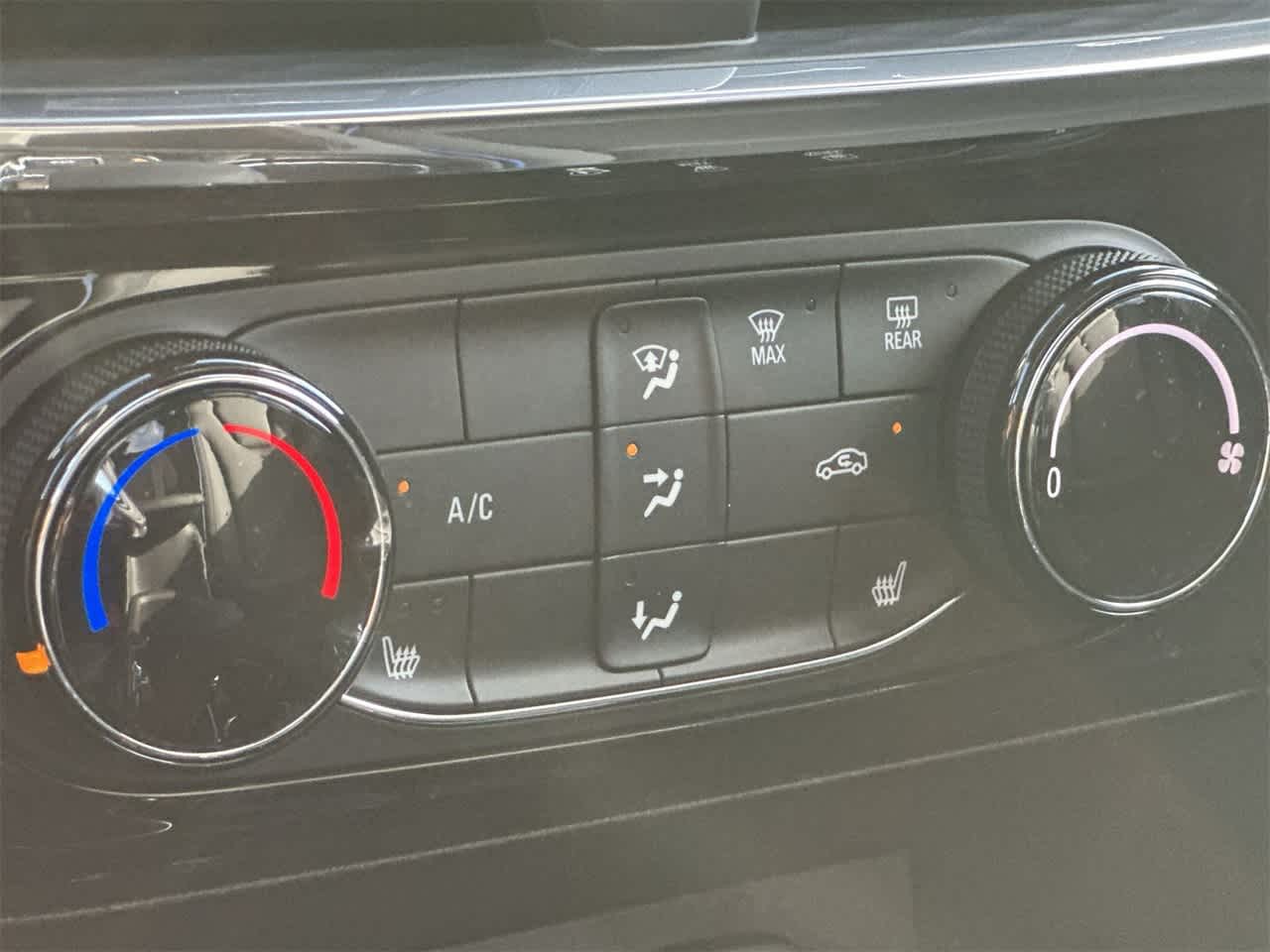 Thumbnail: 2026 Buick Encore GX - 20