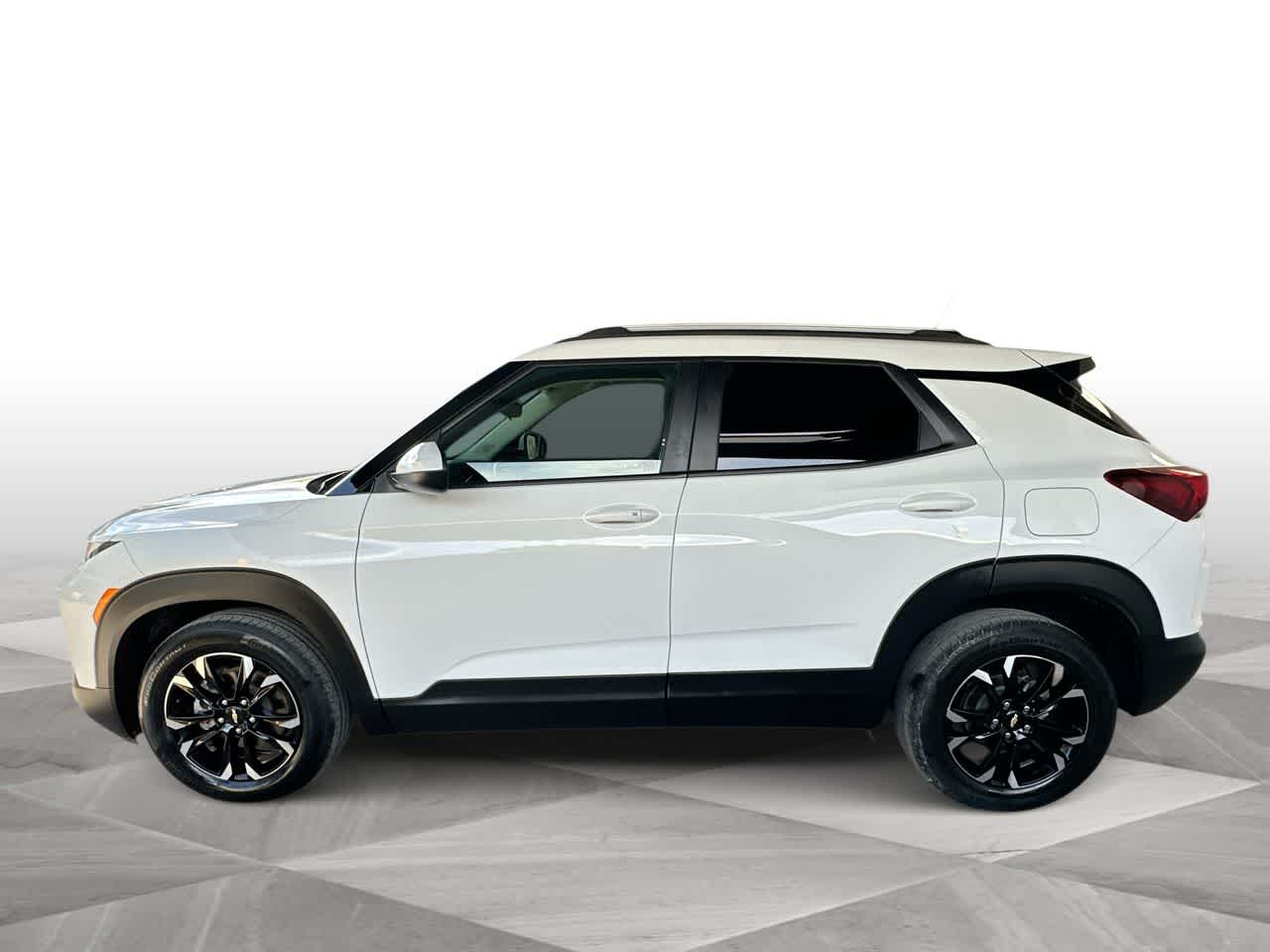 Thumbnail: 2023 Chevrolet TrailBlazer - 5