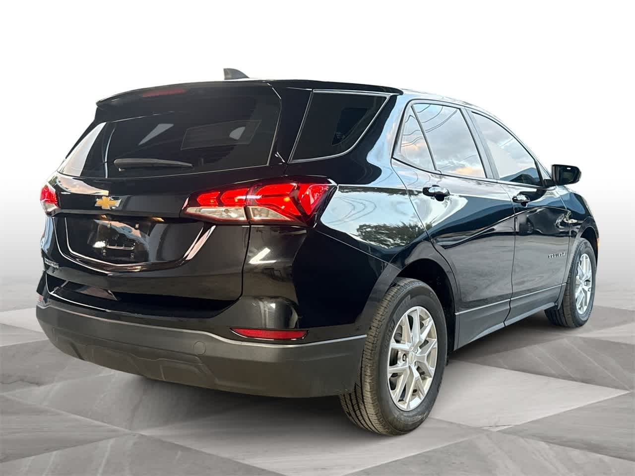 Thumbnail: 2023 Chevrolet Equinox - 8