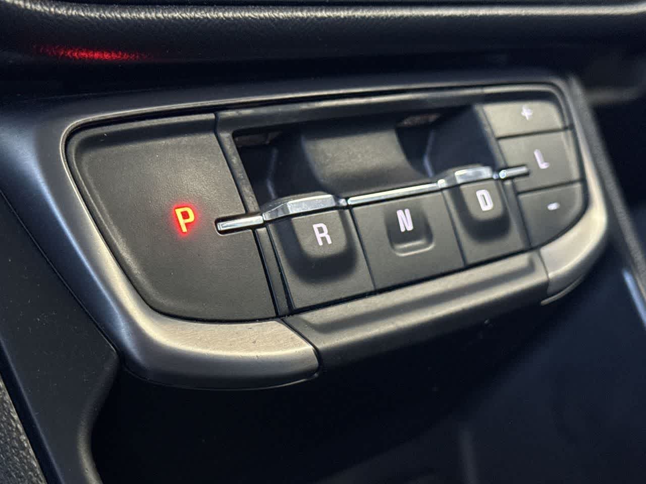 Thumbnail: 2022 GMC Terrain - 21