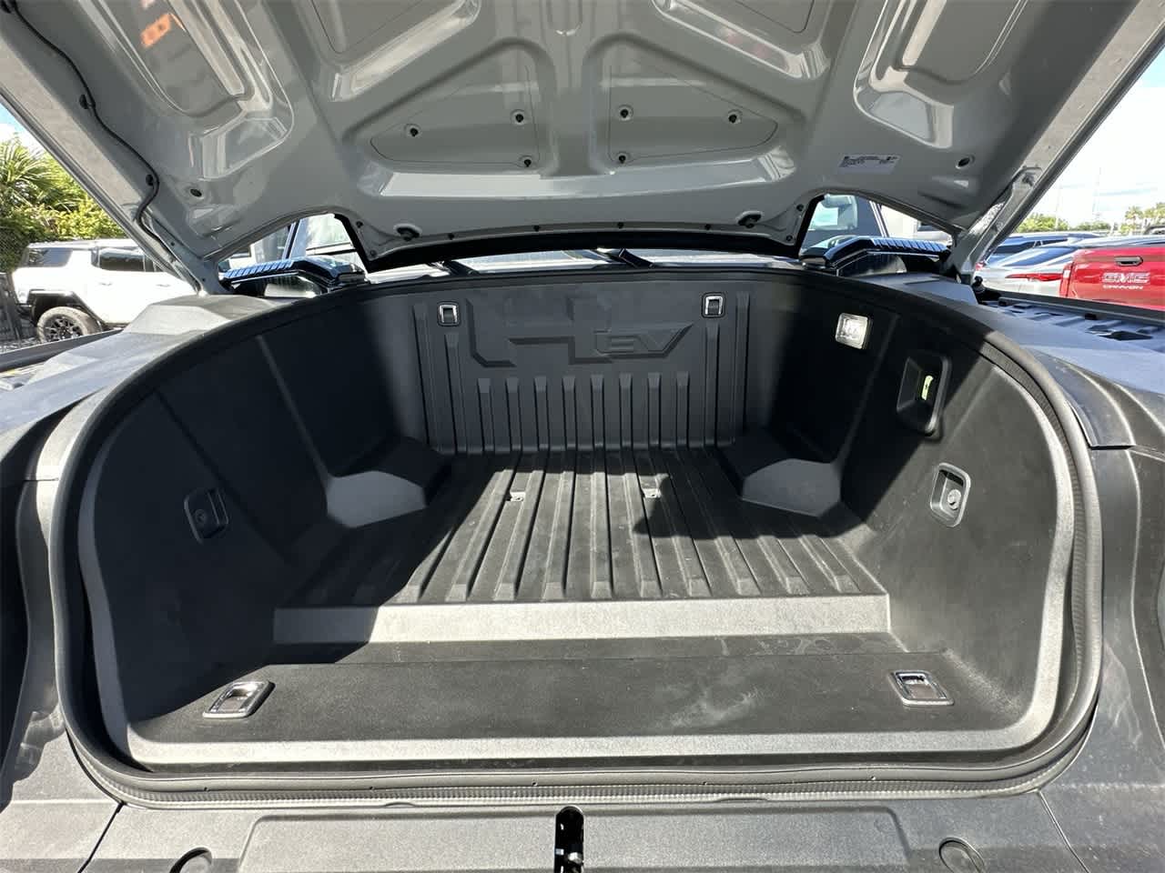 Thumbnail: 2025 GMC Hummer EV - 12