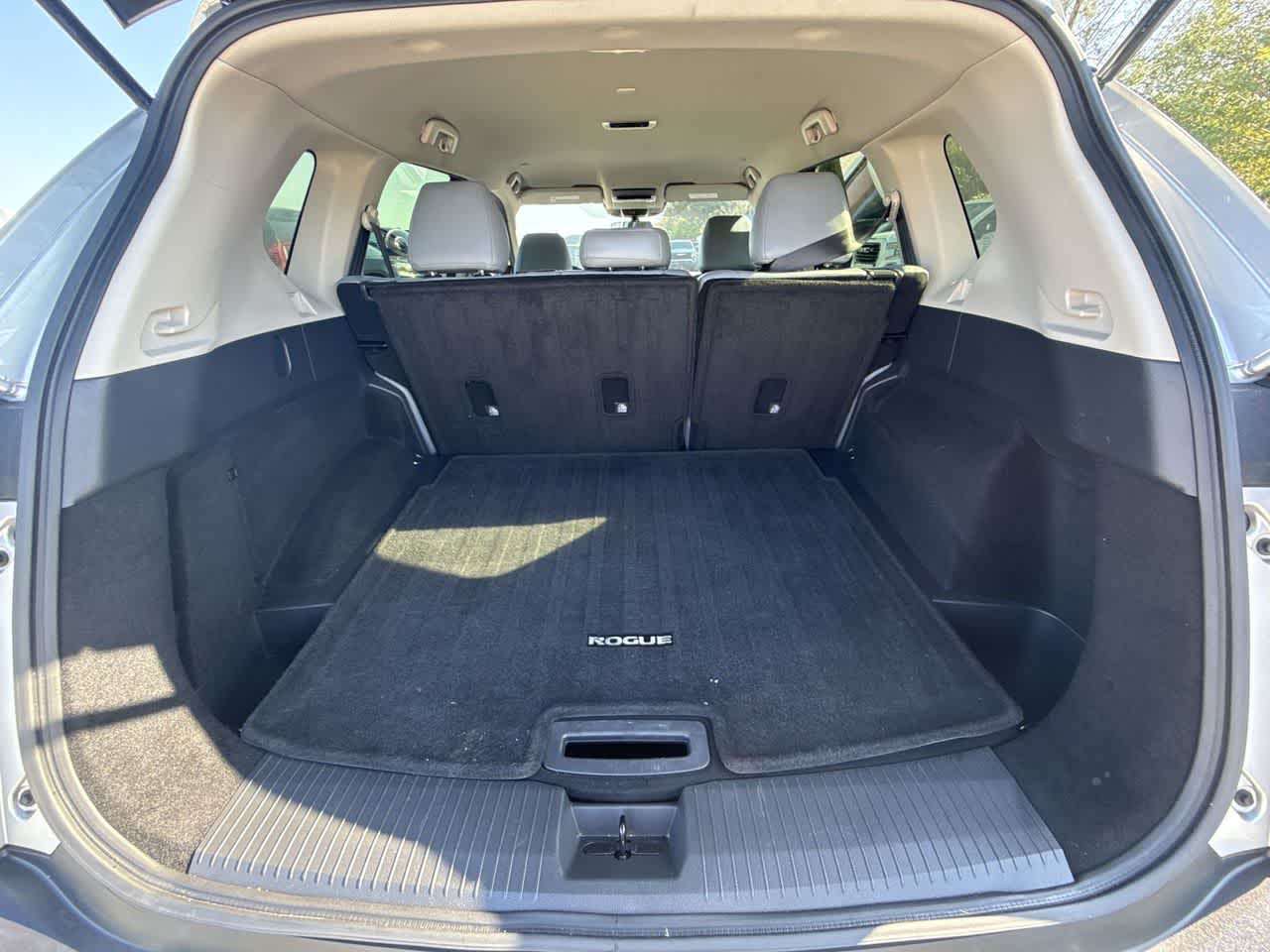 Thumbnail: 2023 Nissan Rogue - 25