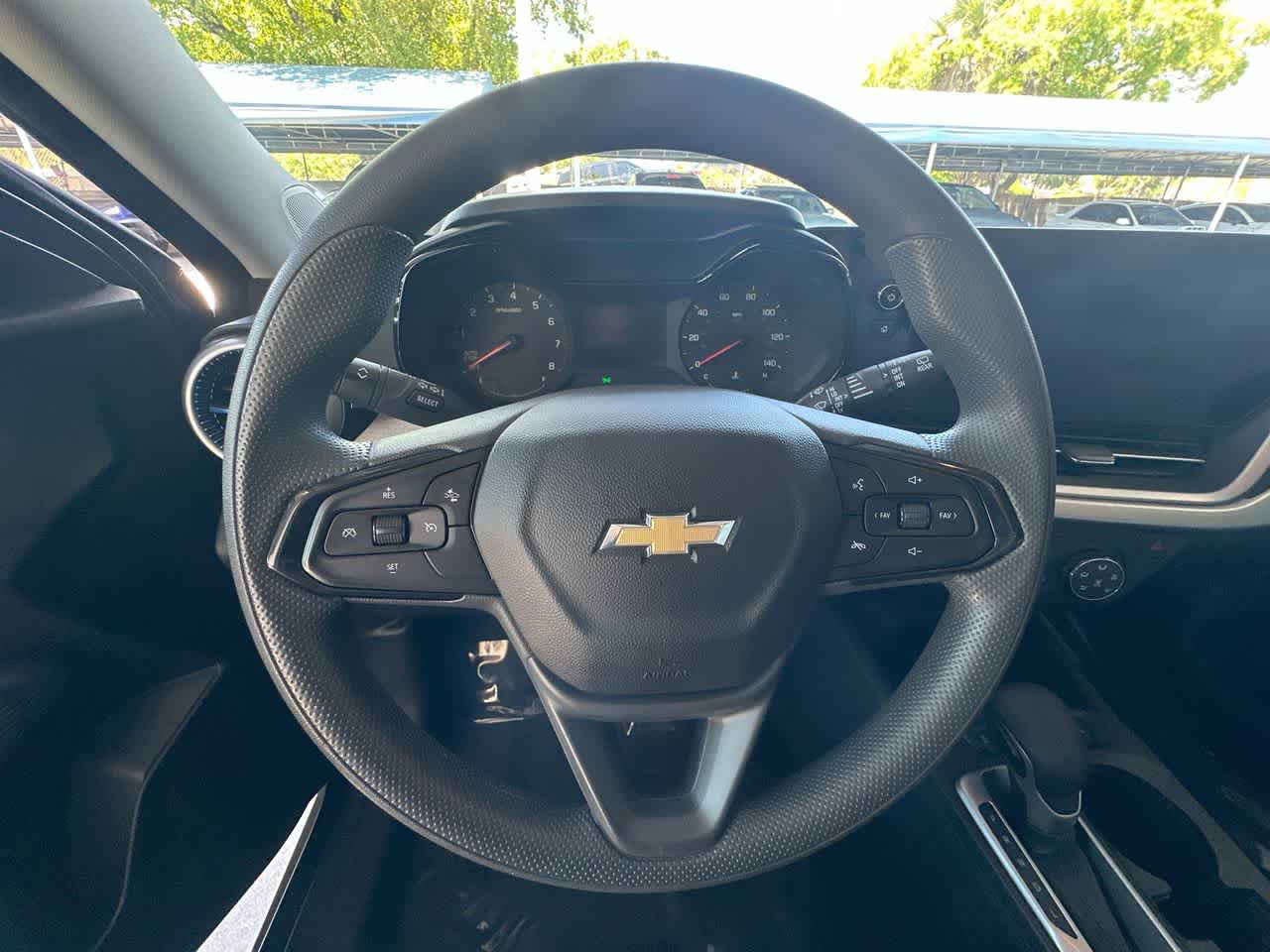 Thumbnail: 2024 Chevrolet Trax - 15