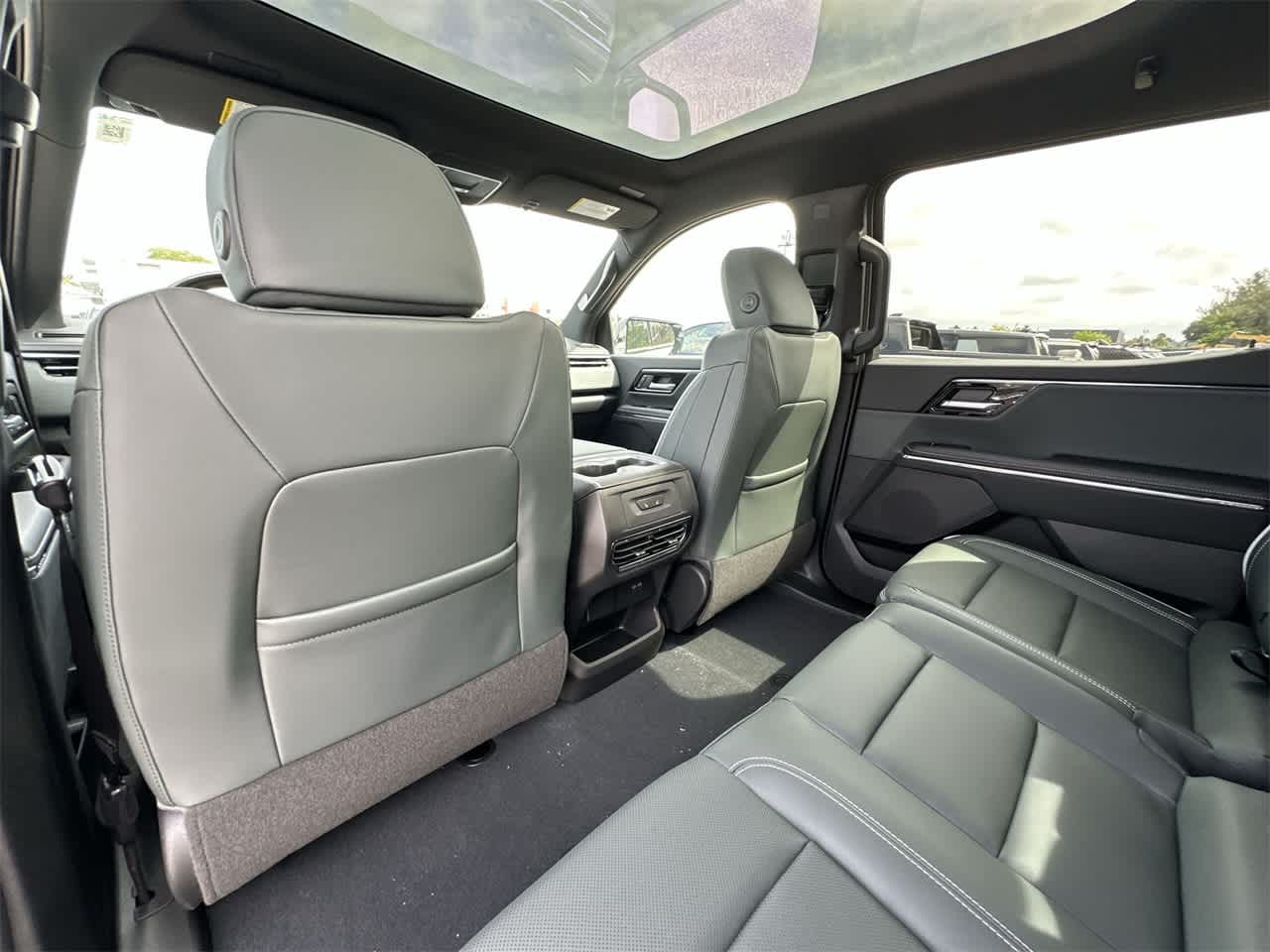 Thumbnail: 2026 GMC Sierra EV - 23