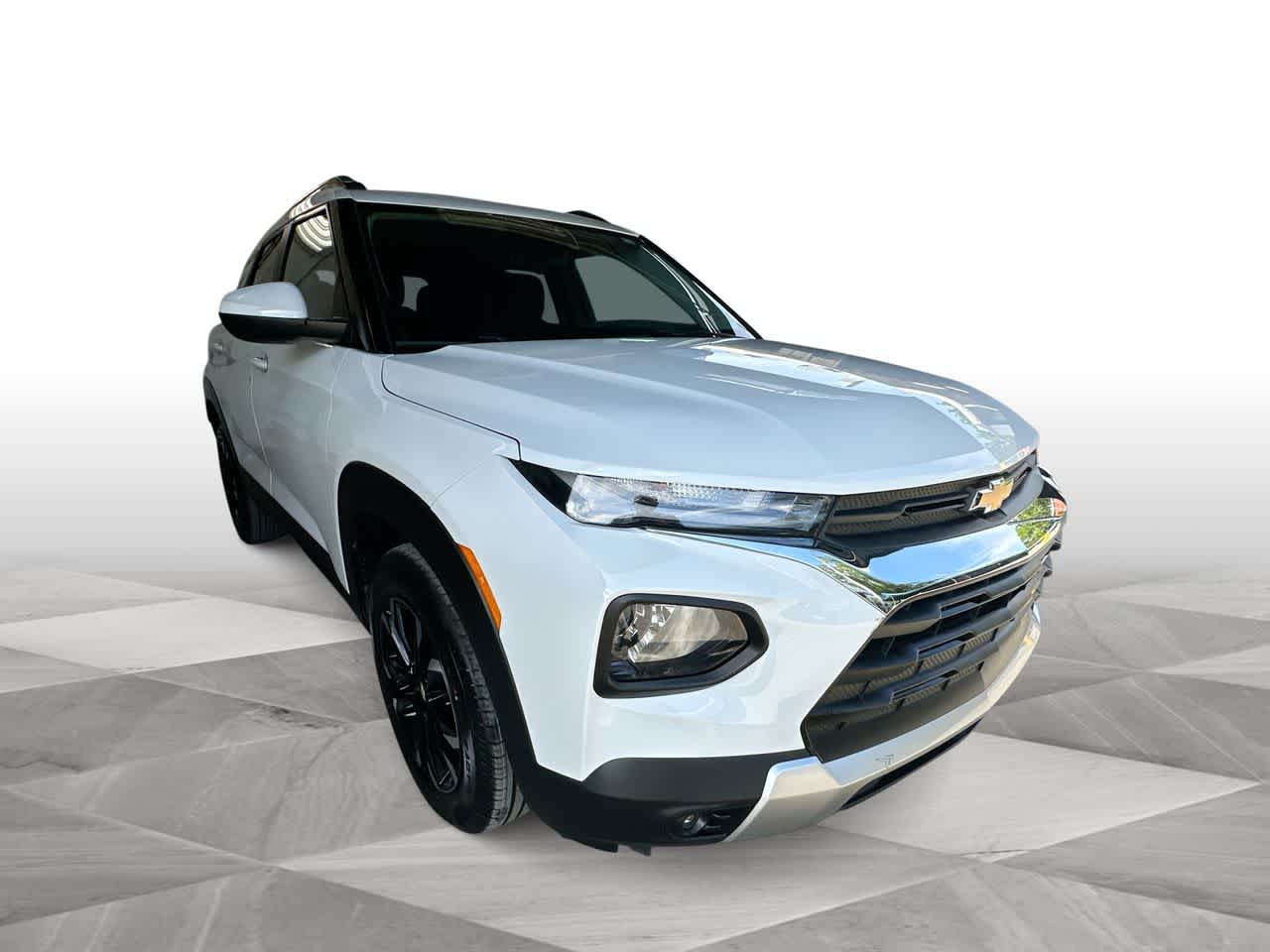 Thumbnail: 2023 Chevrolet TrailBlazer - 2