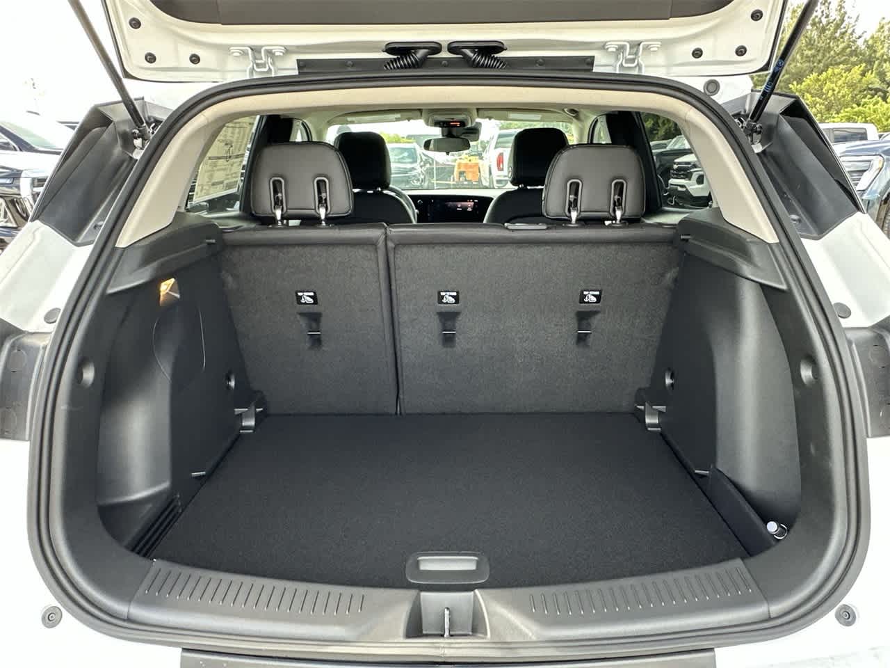 Thumbnail: 2026 Buick Encore GX - 25