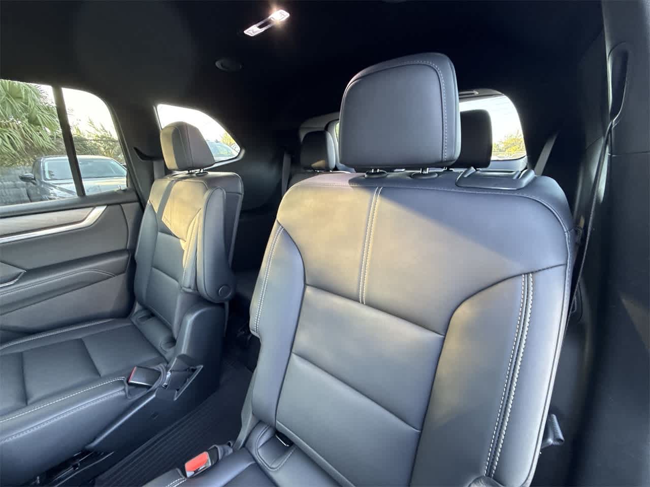 Thumbnail: 2024 GMC Acadia - 22