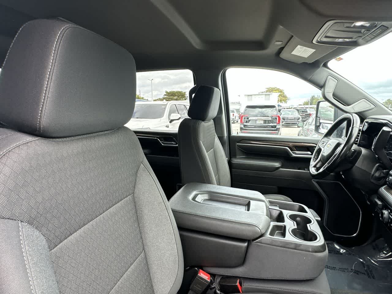 Thumbnail: 2025 Chevrolet Silverado 2500 - 27