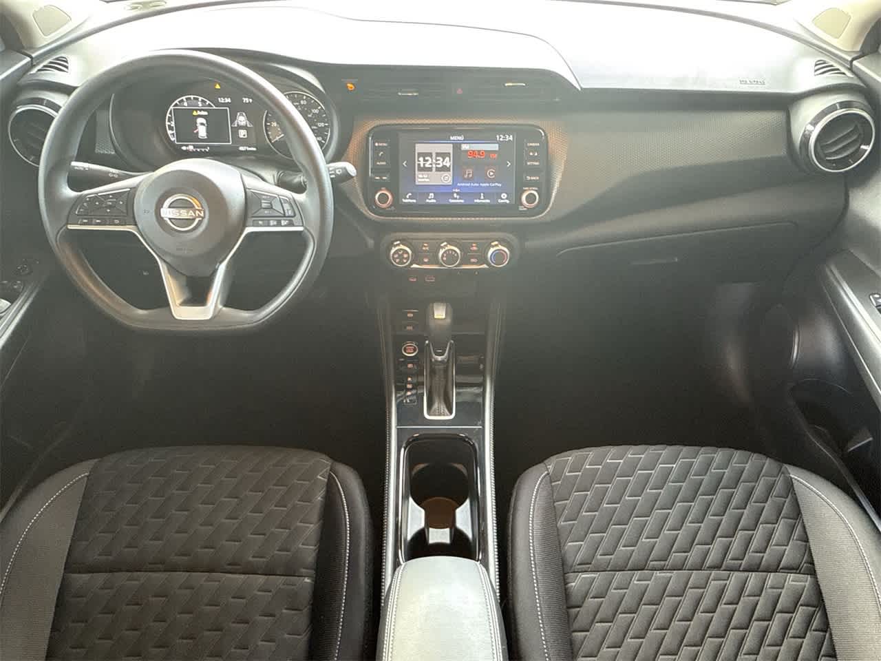 Thumbnail: 2023 Nissan Kicks - 24