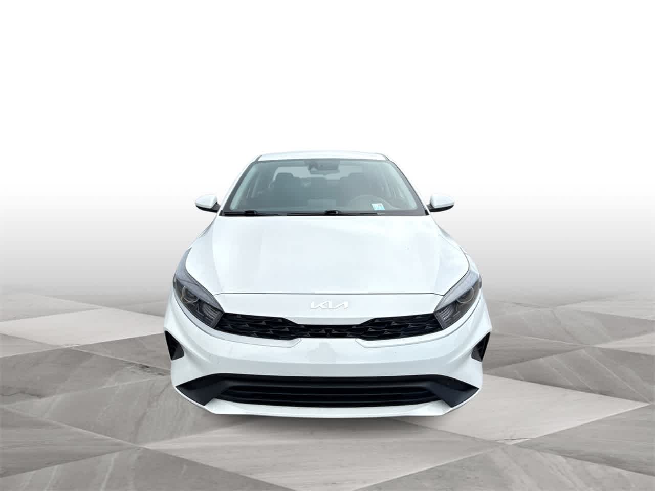 Thumbnail: 2024 Kia Forte - 3
