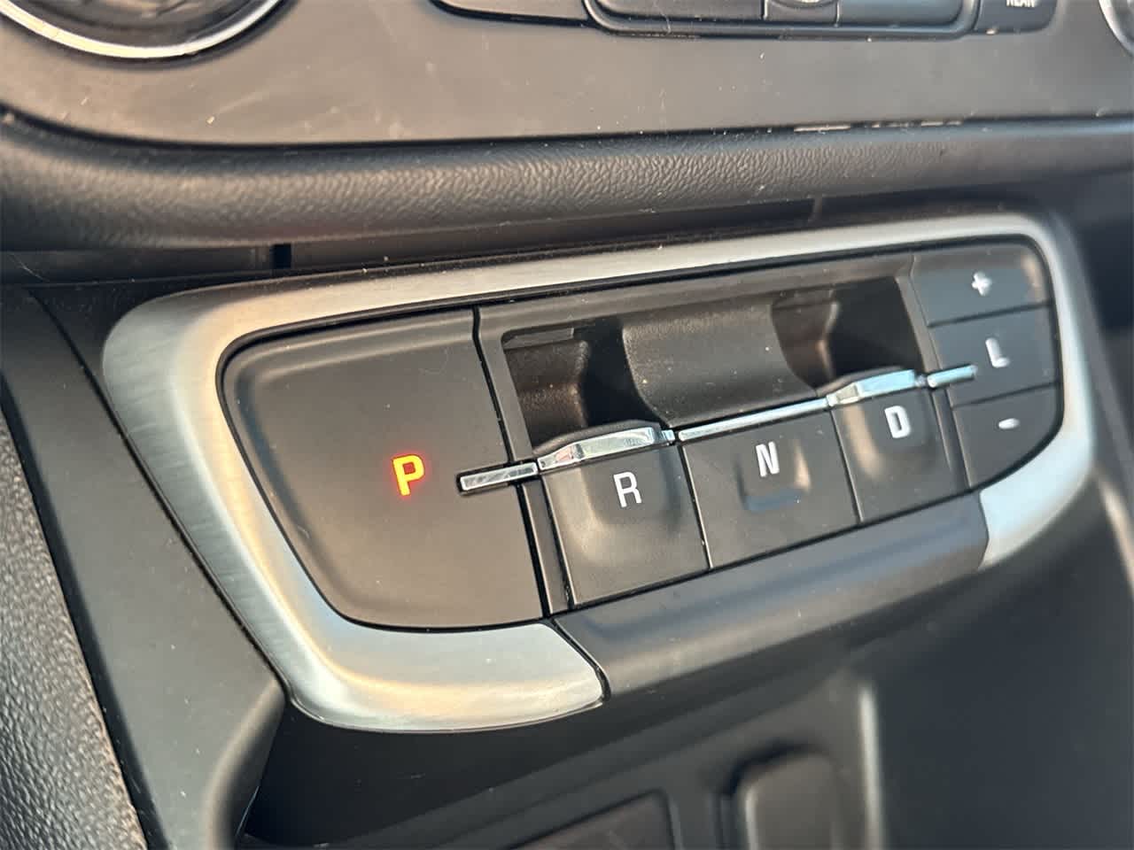 Thumbnail: 2024 GMC Terrain - 21