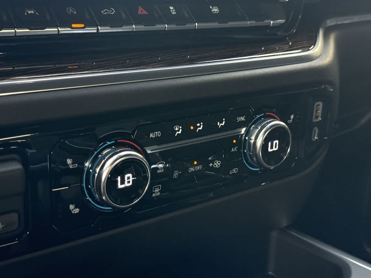 Thumbnail: 2026 GMC Sierra 1500 - 19