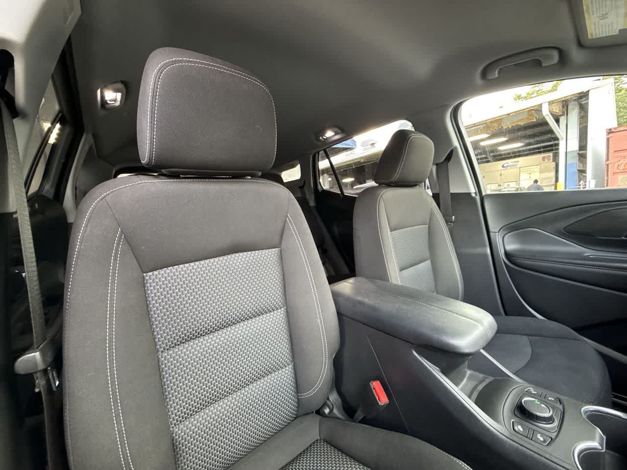 Thumbnail: 2022 GMC Terrain - 27