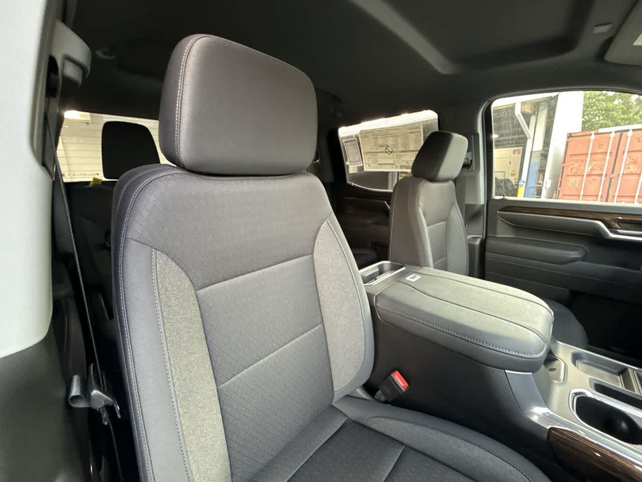 Thumbnail: 2026 GMC Sierra 1500 - 27