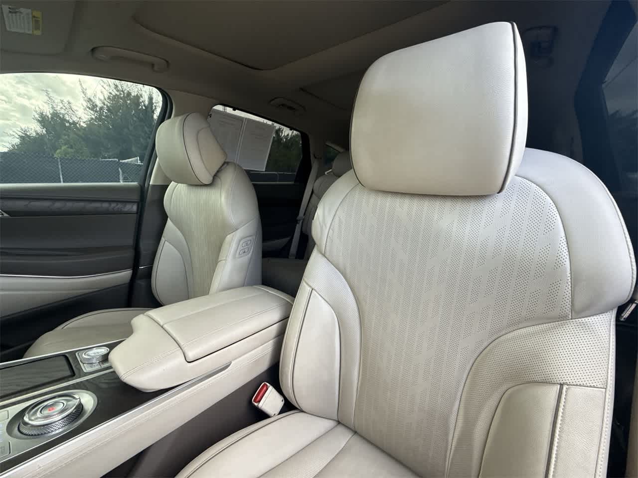 Thumbnail: 2021 Genesis GV80 - 14