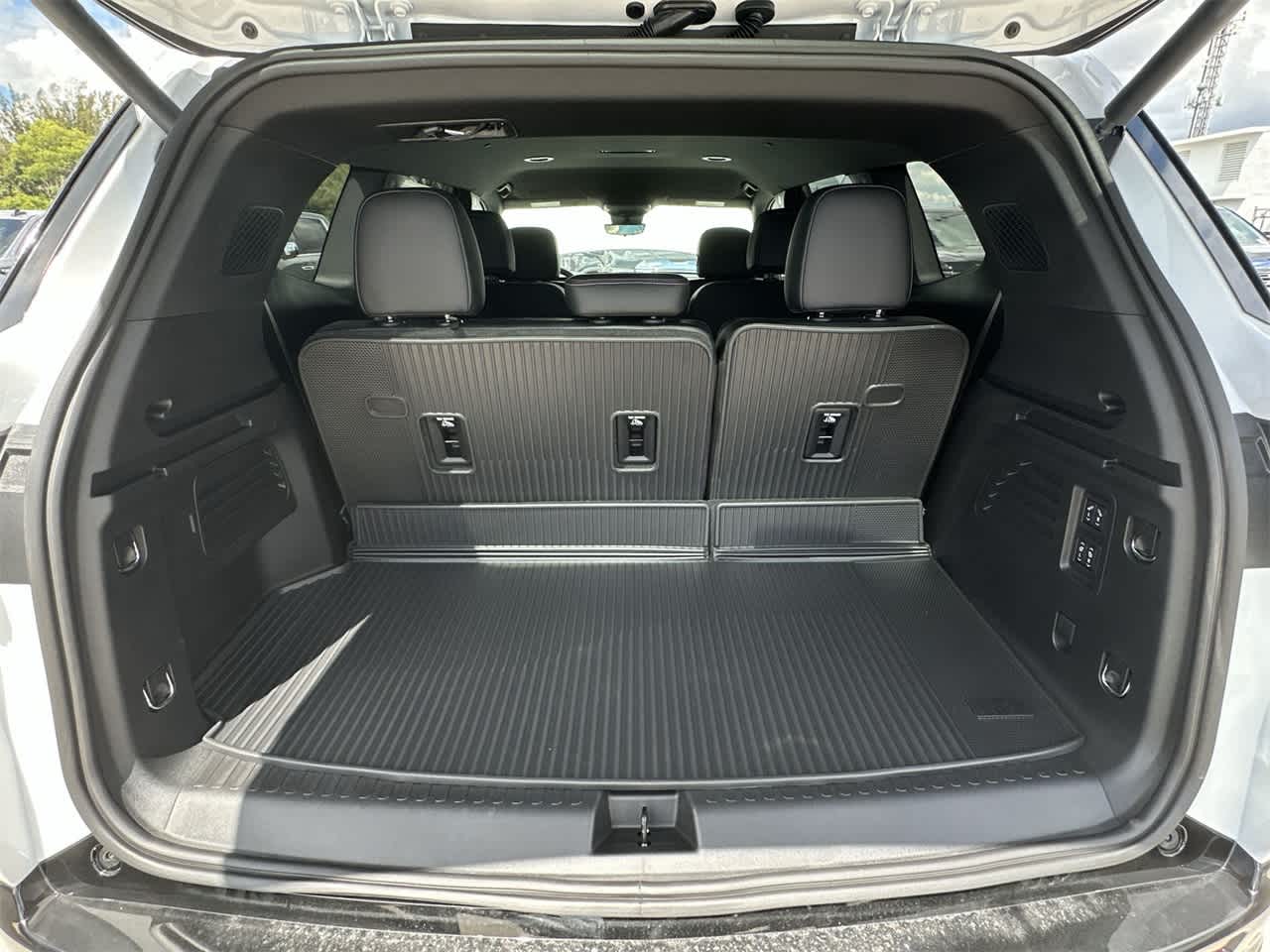 Thumbnail: 2026 Buick Enclave - 25