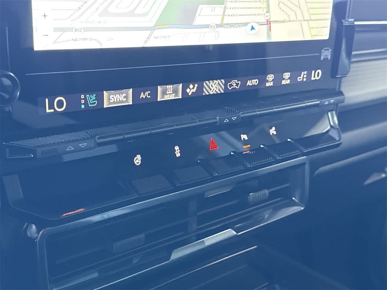 Thumbnail: 2026 GMC Hummer EV - 20