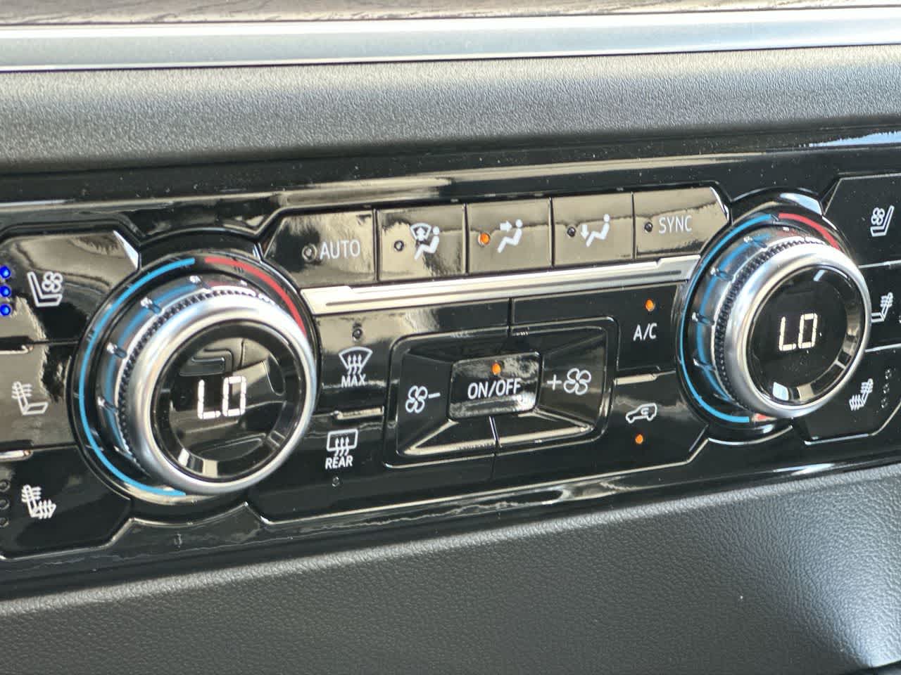 Thumbnail: 2026 GMC Sierra 2500 - 20